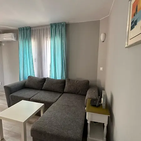 La Kameya Vendégház Kiten