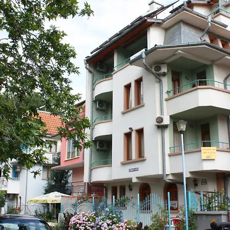 La Kameya Guest house 2*